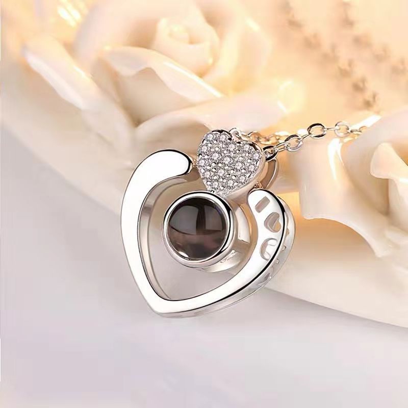 Collar con dije Te Amo en 100 idiomas