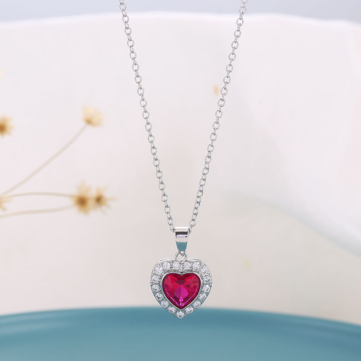 Collar corazón de zirconia y acero