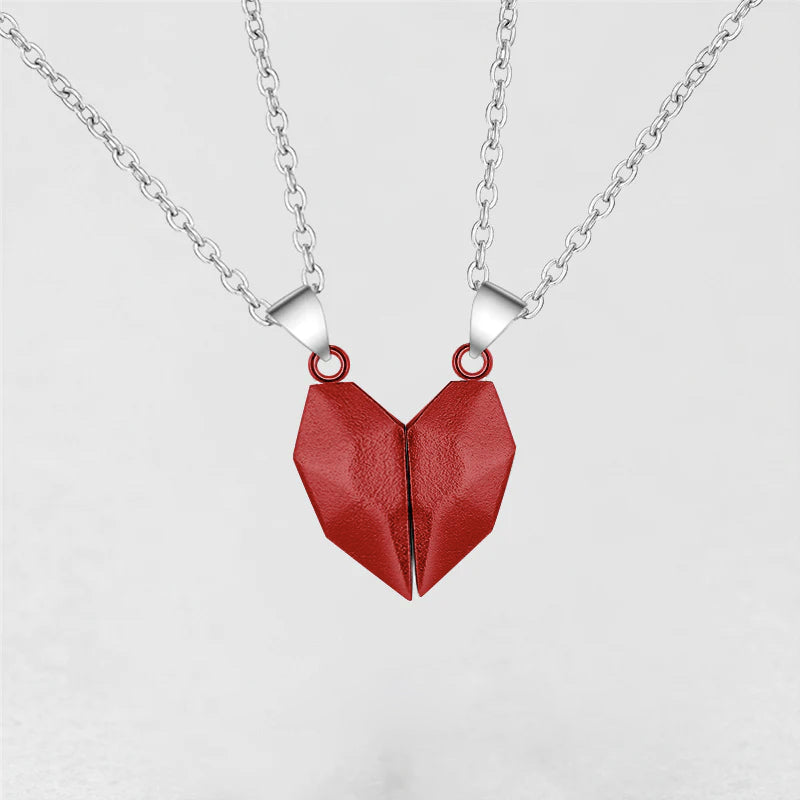 Collares magnéticos para enamorados